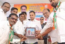 किसानों का कर्जा फिर माफ होगा, बेरोजगारों से इन्साफ होगा- नकुलनाथ अखण्ड हरिनाम सप्ताह में सांसद ने किया गोविन्दा जाप