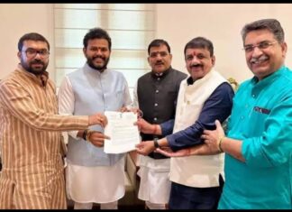 рд╕рд╛рдВрд╕рдж рдмрдВрдЯреА рд╡рд┐рд╡реЗрдХ рд╕рд╛рд╣реВ рдиреЗ рдЫрд┐рдВрджрд╡рд╛реЬрд╛ рдХреЛ рджрд┐рд▓рд╛рдИ рдПрдпрд░рдкреЛрд░реНрдЯ рдХреА рд╕реМрдЧрд╛рдд