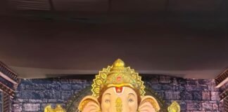 लालबाग के बादशाह में कालिया नाग के फनों पर नृत्य करते दिखेंगे कान्हा , 15 फीट की भव्य प्रतिमा बनी आकर्षण का केंद्र, आज से श्रद्धालु कर रहे दर्शन
