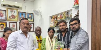 सांसद बंटी विवेक साहू ने MPPSC में आदिवासी किसान की बेटी का चयन होने पर किया सम्मान