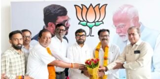 सांसद बंटी विवेक साहू ने प्रेस एसोसिएशन के नवनिर्वाचित पदाधिकारियों का किया सम्मान और दी बधाई व शुभकामनाएं